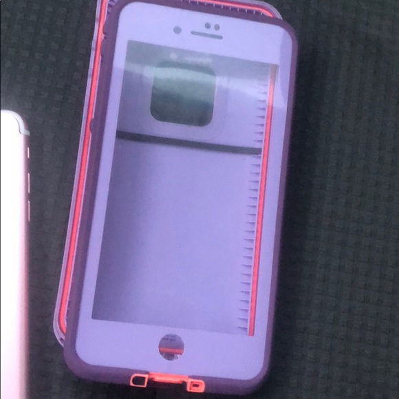 iPhone 7+ - Picture 3 of 3